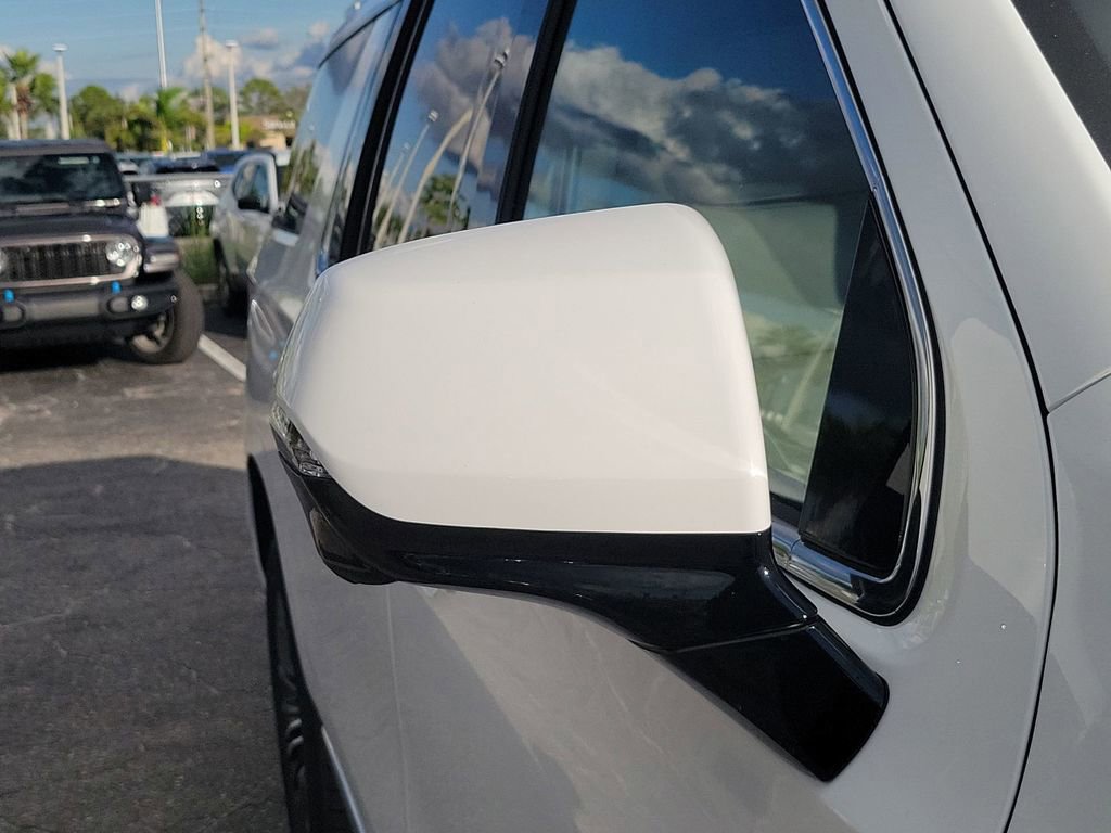 2025 Gmc Yukon XL photo 21