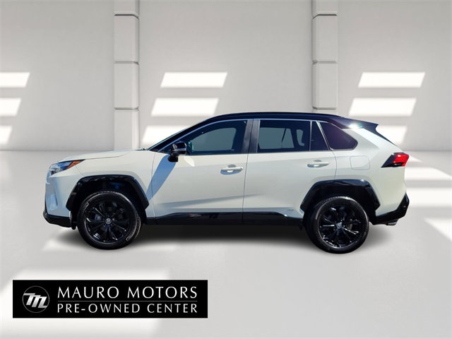 2022 Toyota RAV4 Hybrid XSE photo 6