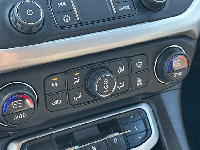 2022 Gmc Acadia SLE photo 26