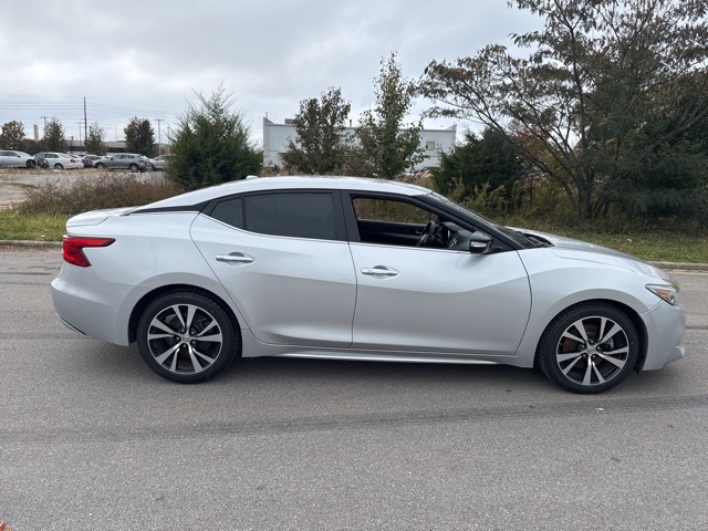 2018 Nissan Maxima SV photo 4
