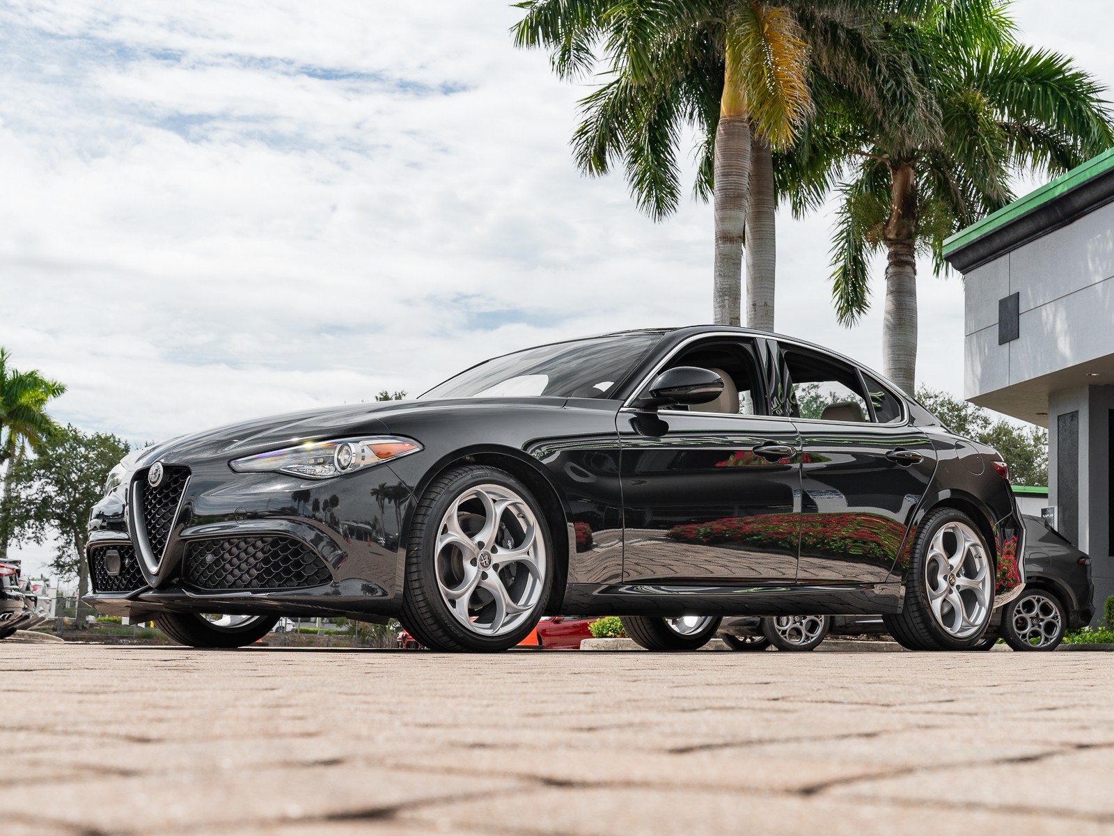2023 Alfa Romeo Giulia Ti photo 5