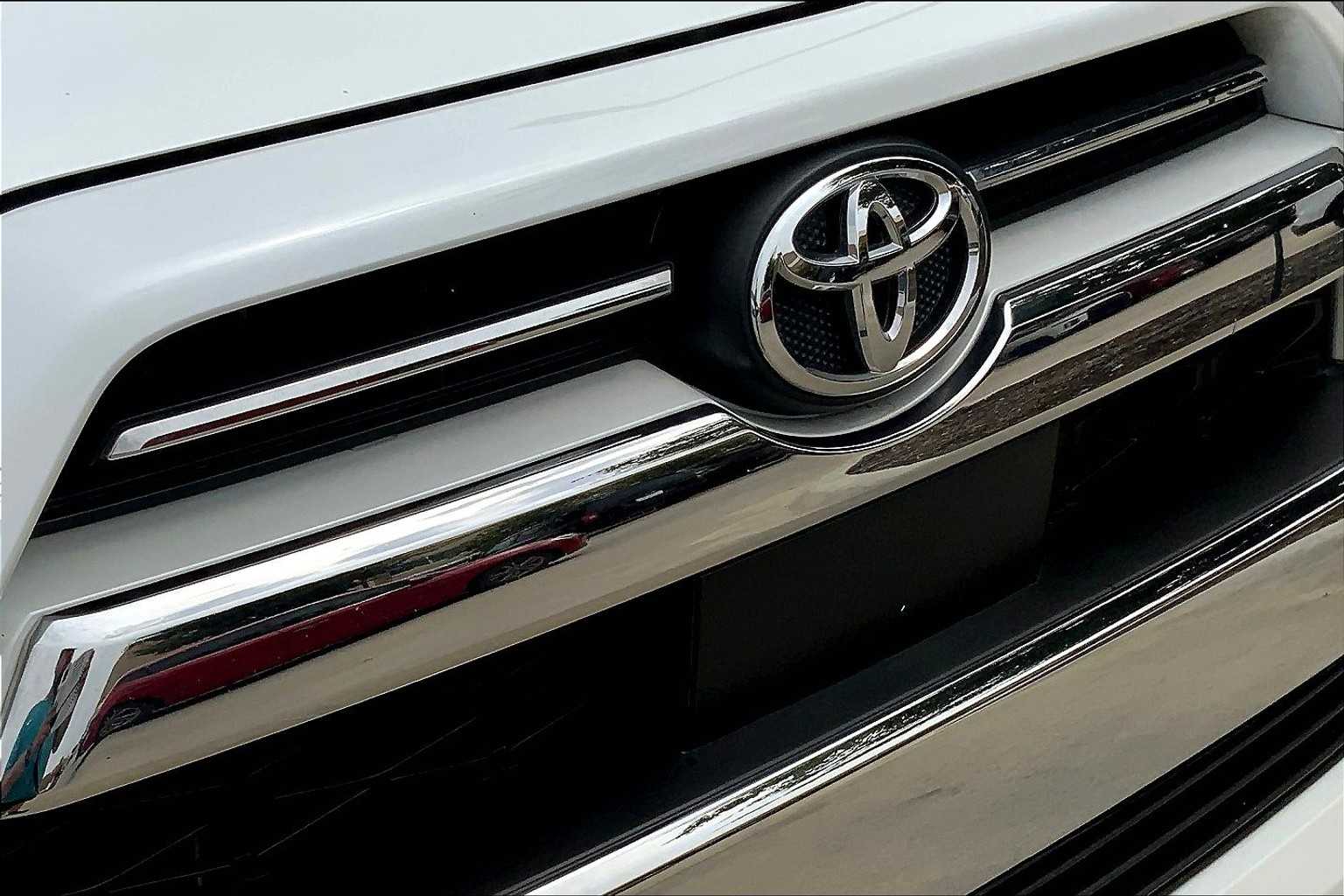 2024 Toyota 4Runner Limited photo 31