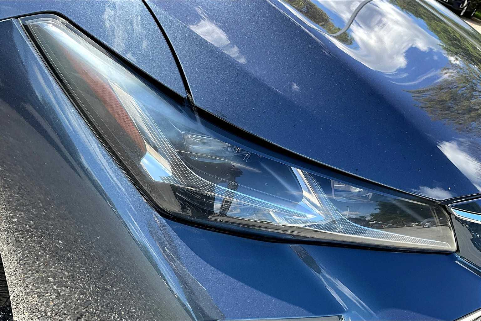 2020 Toyota Avalon Limited photo 25