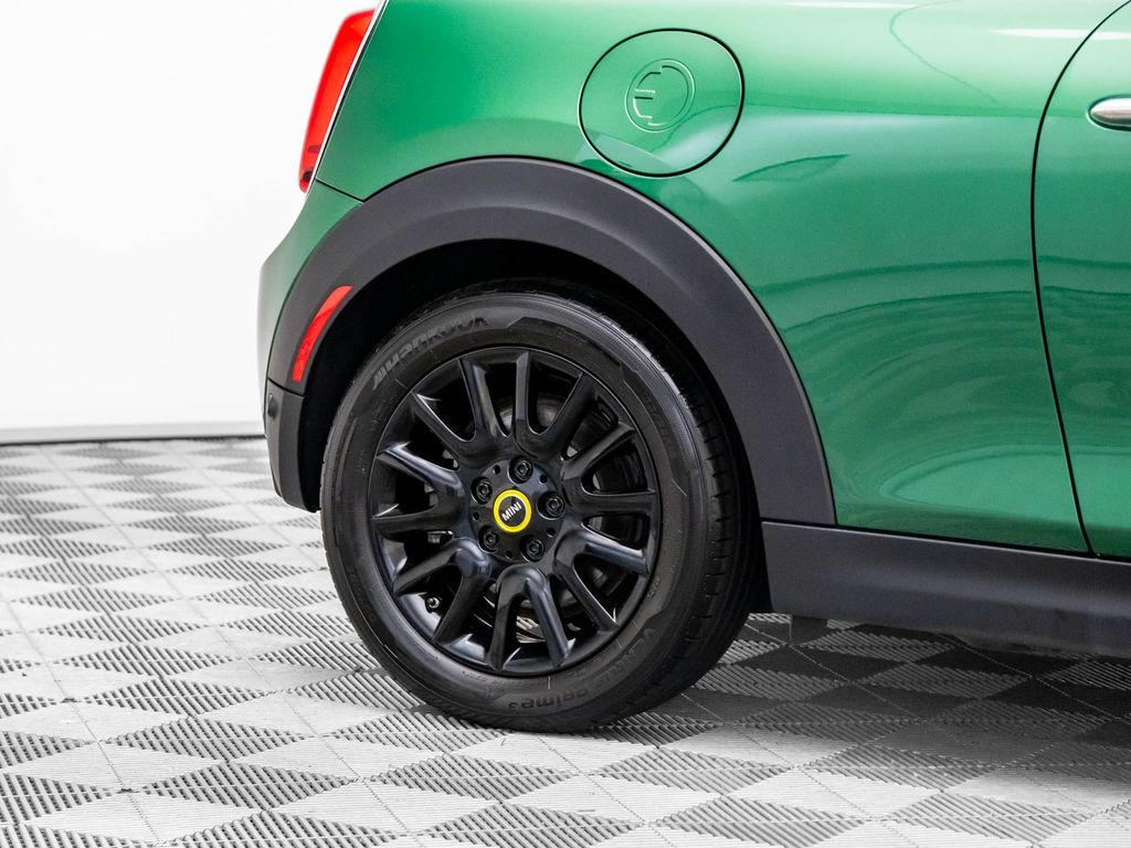 2023 Mini Cooper 2 Door Hardtop SE Signature photo 25