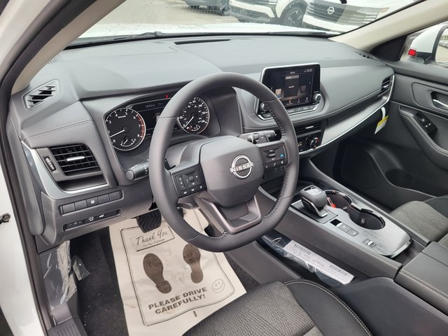 2026 Nissan Rogue SV photo 12