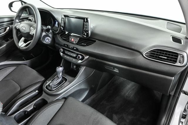 2020 Hyundai Elantra GT Base photo 20