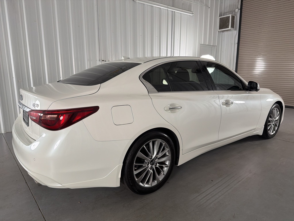 2024 Infiniti Q50 LUXE photo 4