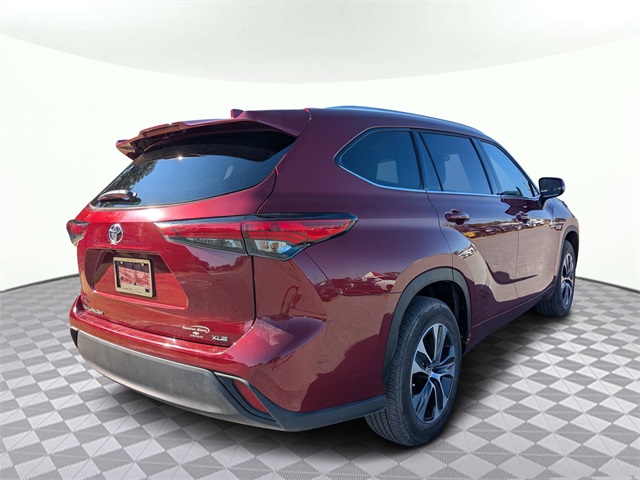 2022 Toyota Highlander XLE photo 4