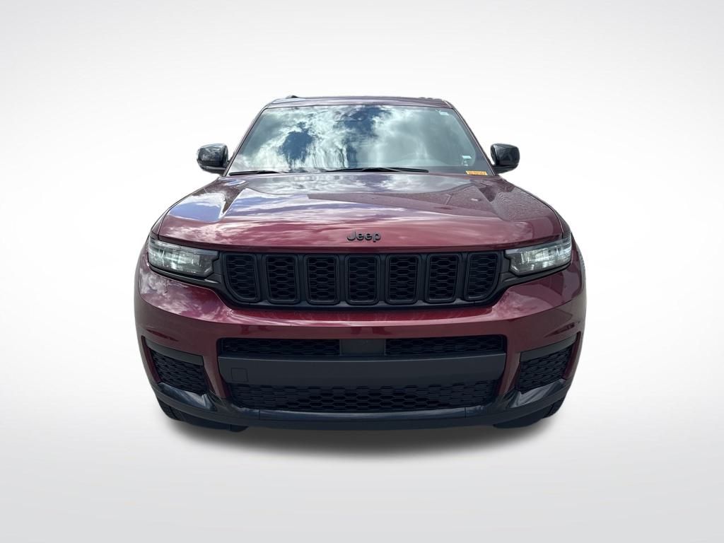 2023 Jeep Grand Cherokee Altitude photo 3