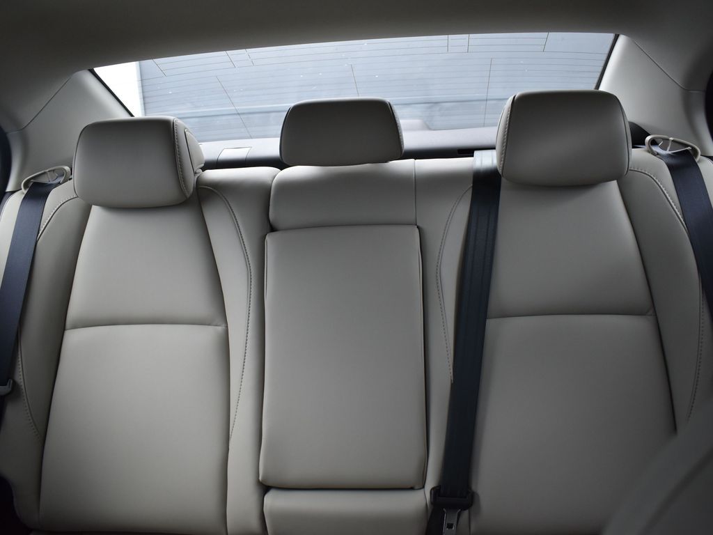 2025 Mazda Mazda3 2.5 s Preferred photo 21