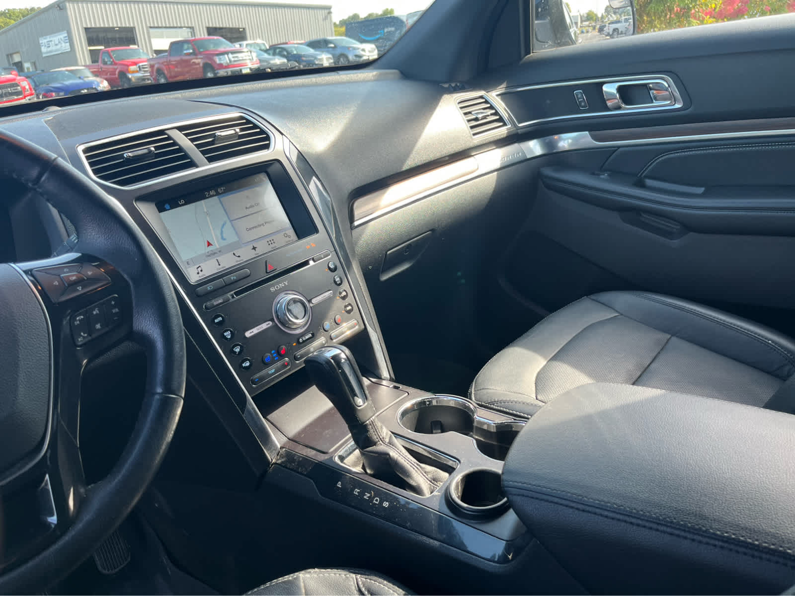 2017 Ford Explorer Limited photo 4