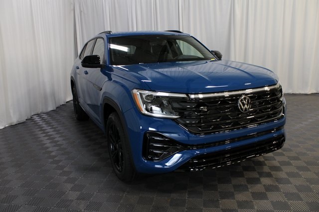 2025 Volkswagen Atlas Cross Sport SEL R-Line photo 30