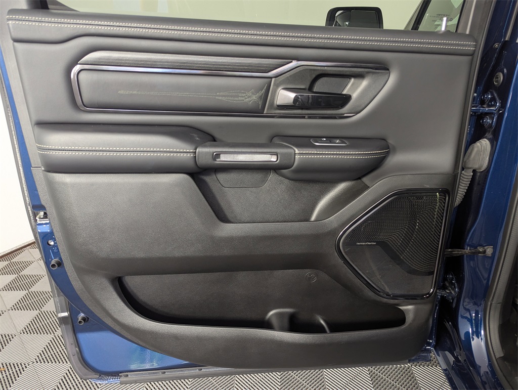 2023 Ram 1500 Limited Night Edition photo 25