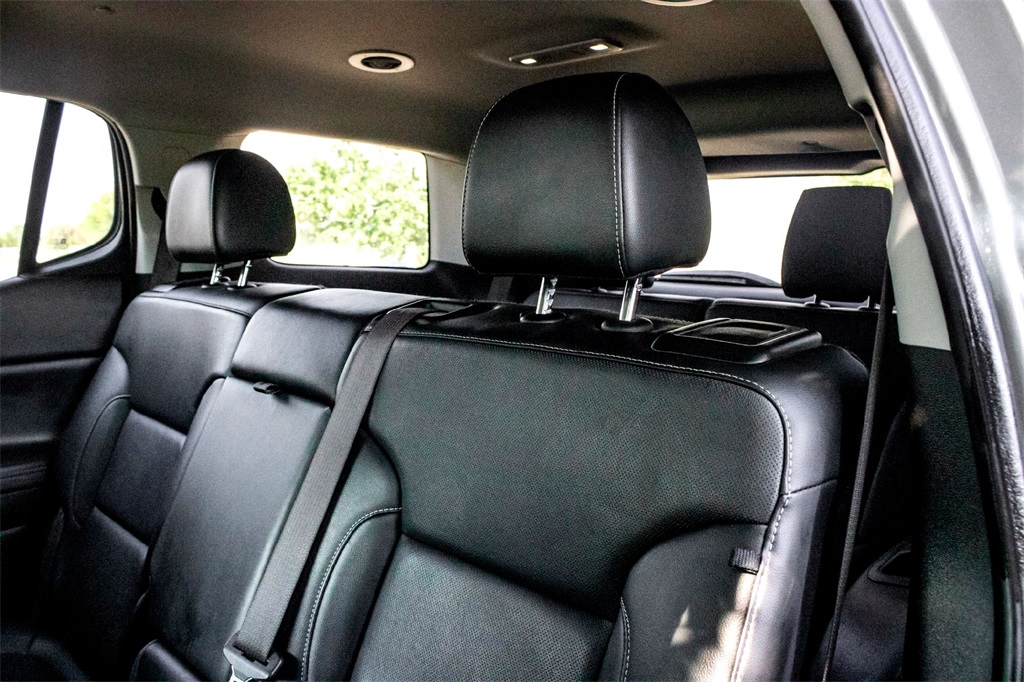 2023 Gmc Acadia SLT photo 25