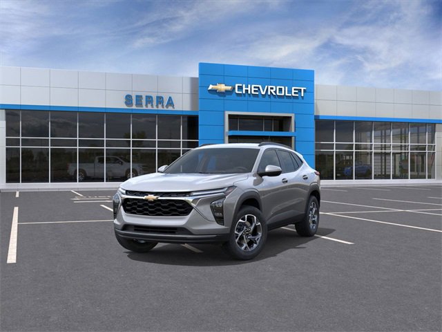 2025 Chevrolet Trax LT photo 2