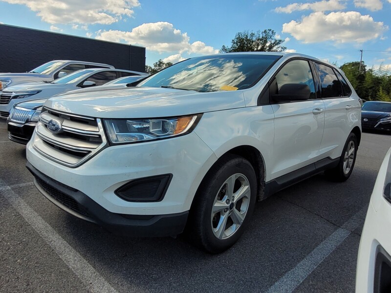 2015 Ford Edge SE photo 3