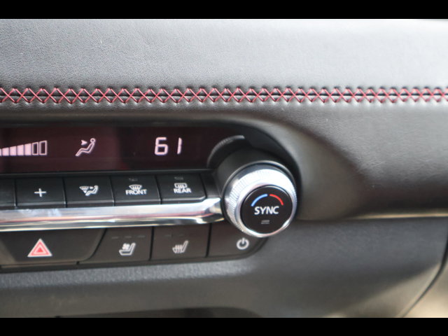 2025 Mazda CX-50 Premium Plus photo 26