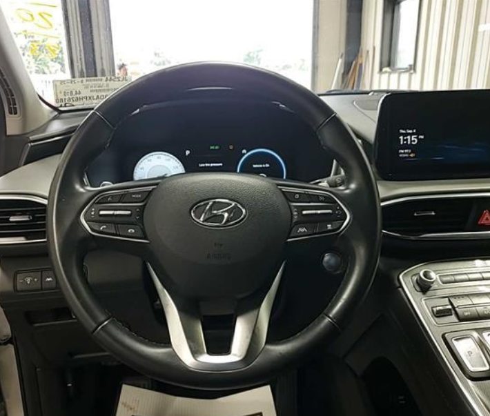2023 Hyundai Santa Fe SEL Premium photo 2