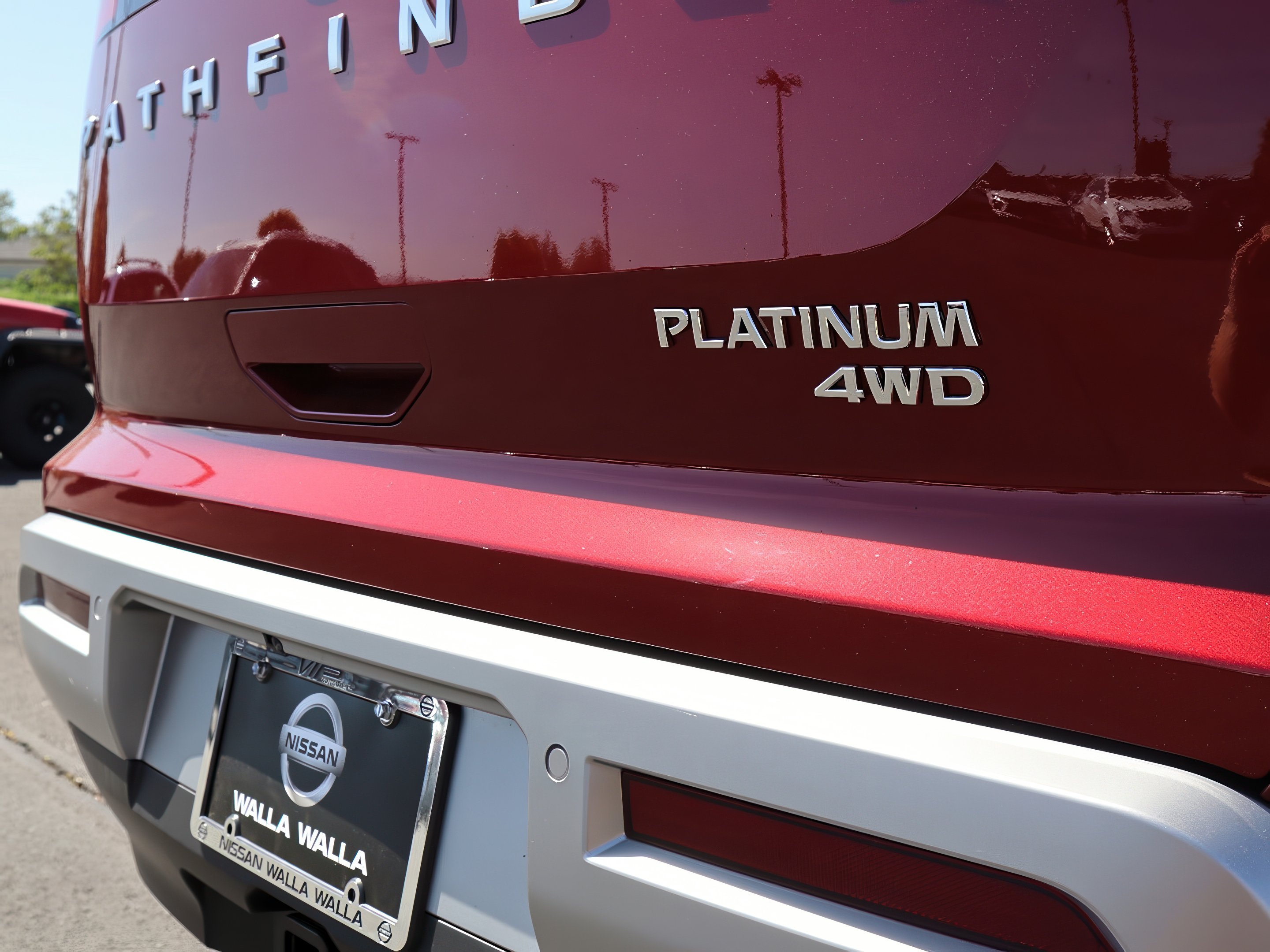 2025 Nissan Pathfinder Platinum photo 30