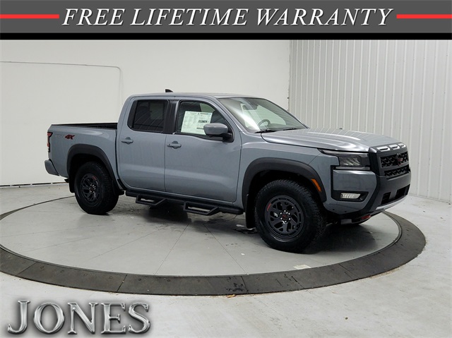 2026 Nissan Frontier PRO-4X's photo