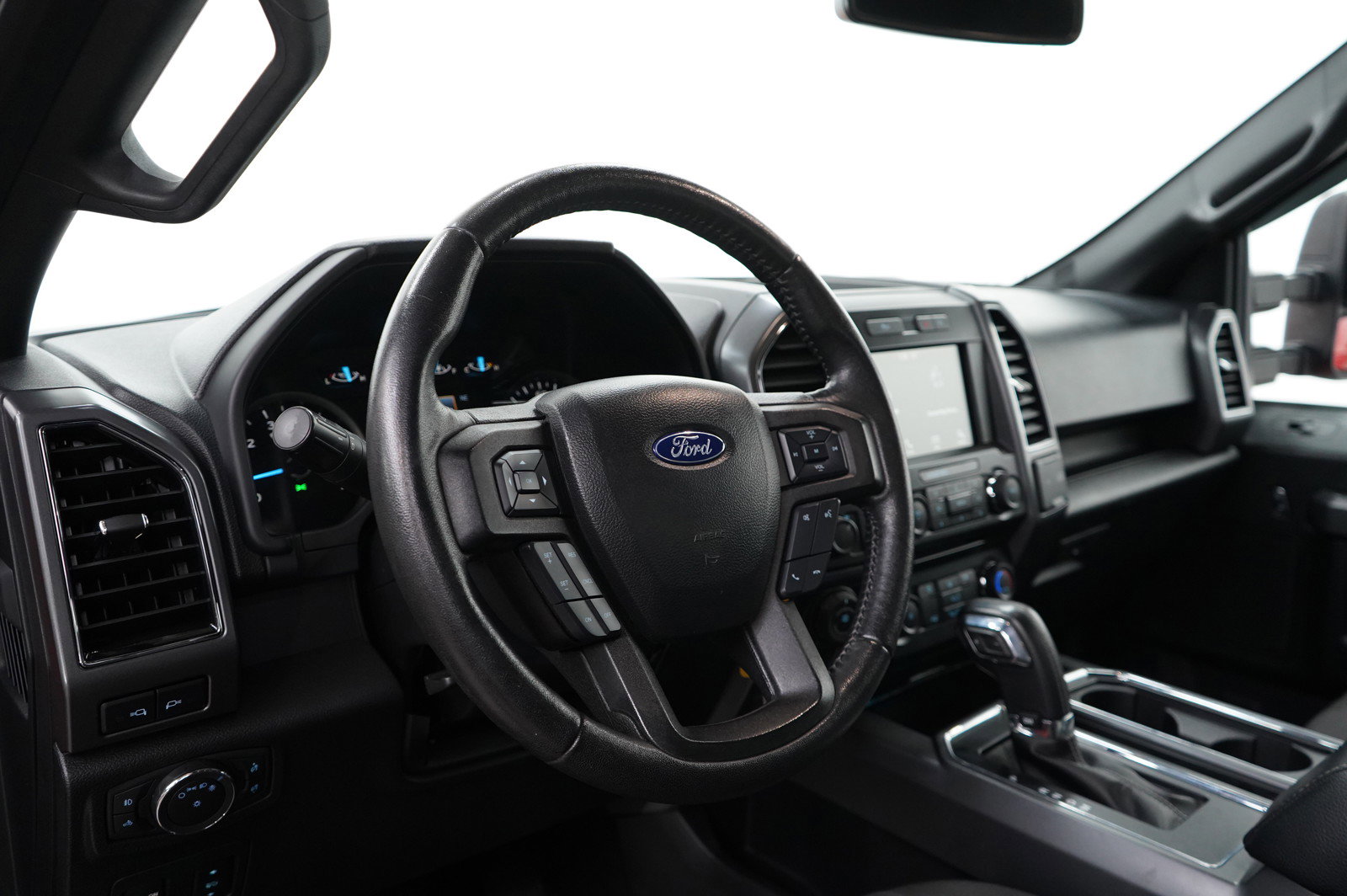 2018 Ford F-150 XLT photo 17