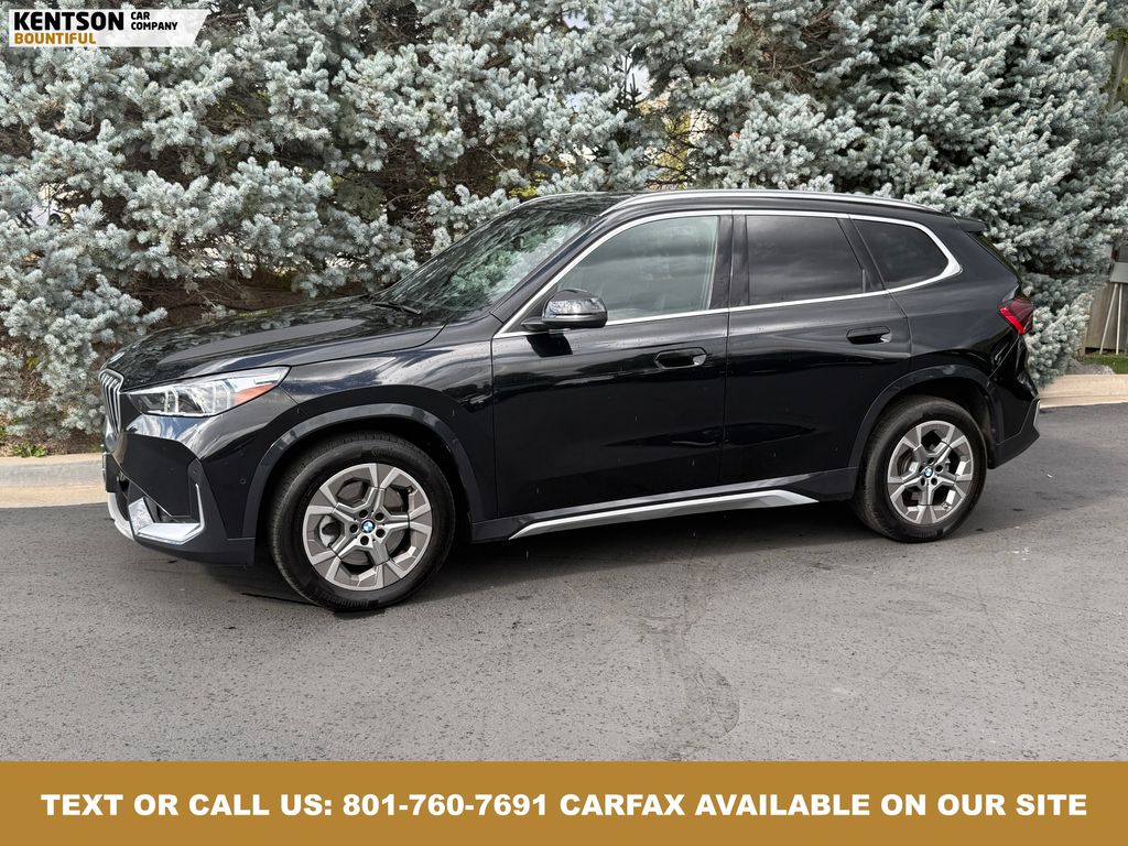 2025 BMW X1 28i's photo