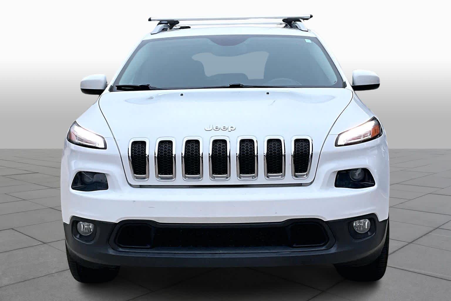 2017 Jeep Cherokee Latitude photo 3