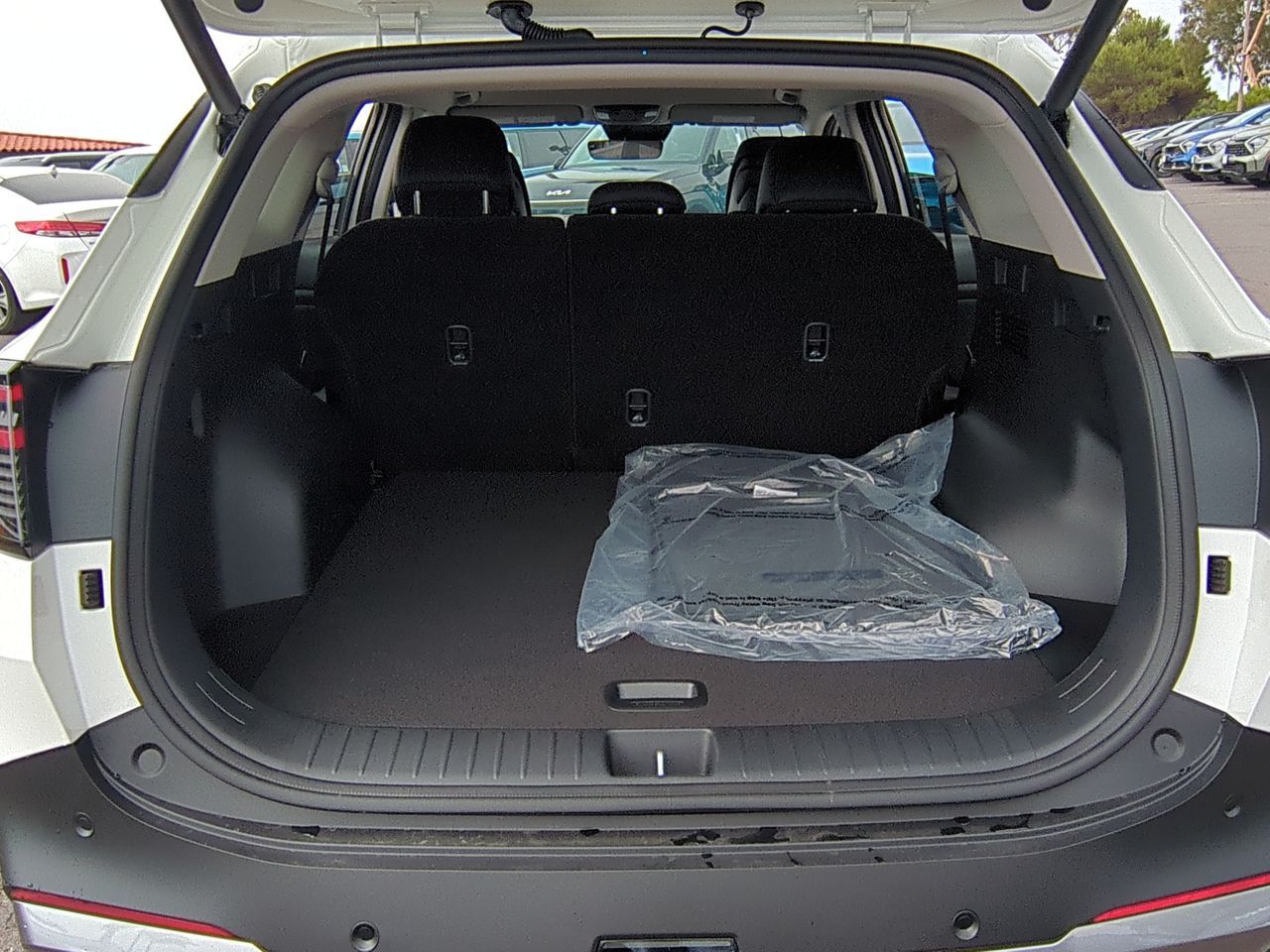 2026 Kia Sportage Hybrid EX photo 24