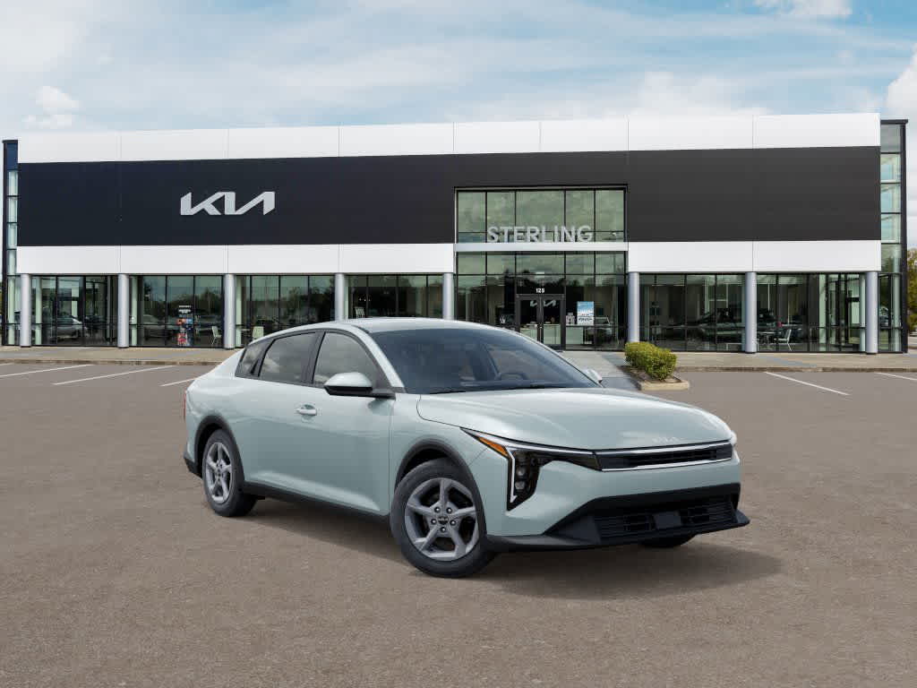 2025 Kia K4 LXS's photo