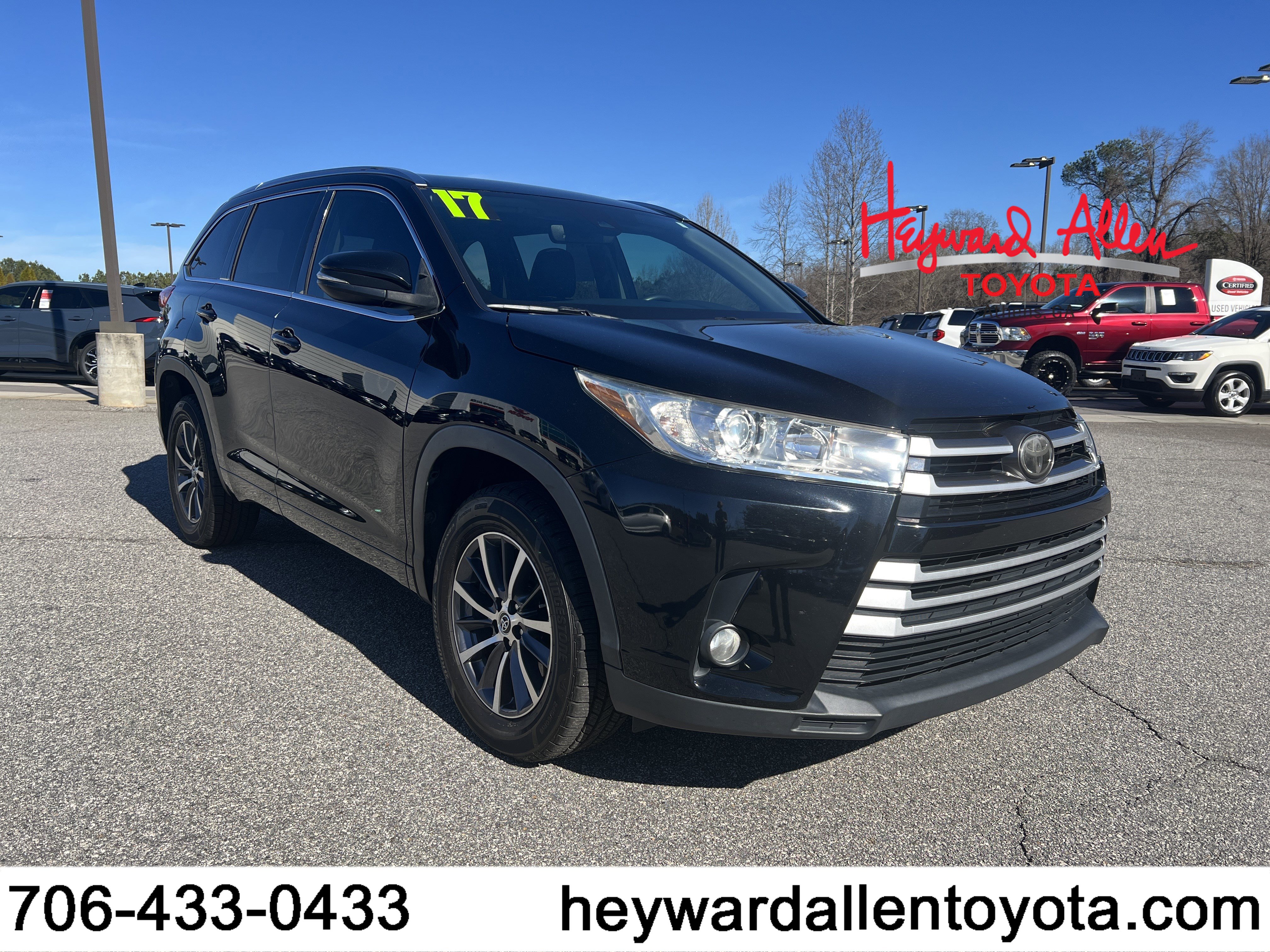 2017 Toyota Highlander XLE's photo