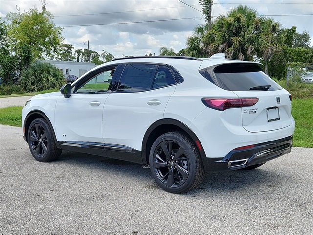 2025 Buick Envision Sport Touring photo 3