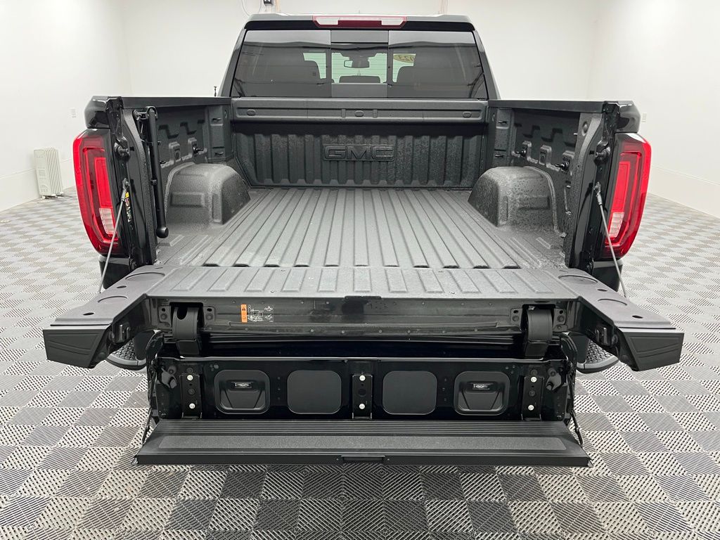2023 Gmc Sierra 1500 SLT photo 4