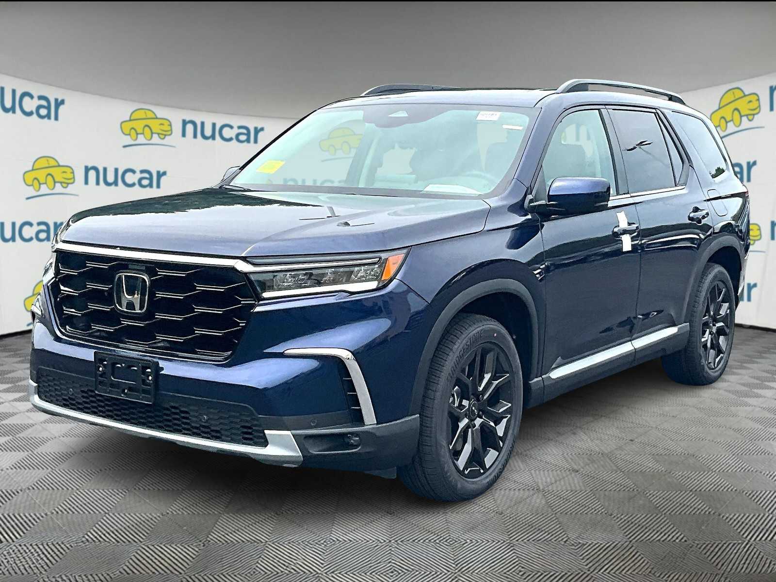 2025 Honda Pilot Touring photo 3