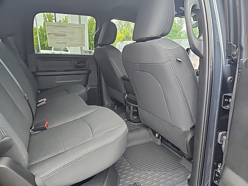 2025 Ram 2500 Tradesman photo 9