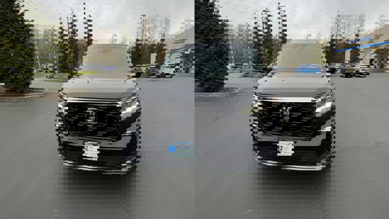 2025 Honda Pilot Touring photo 3