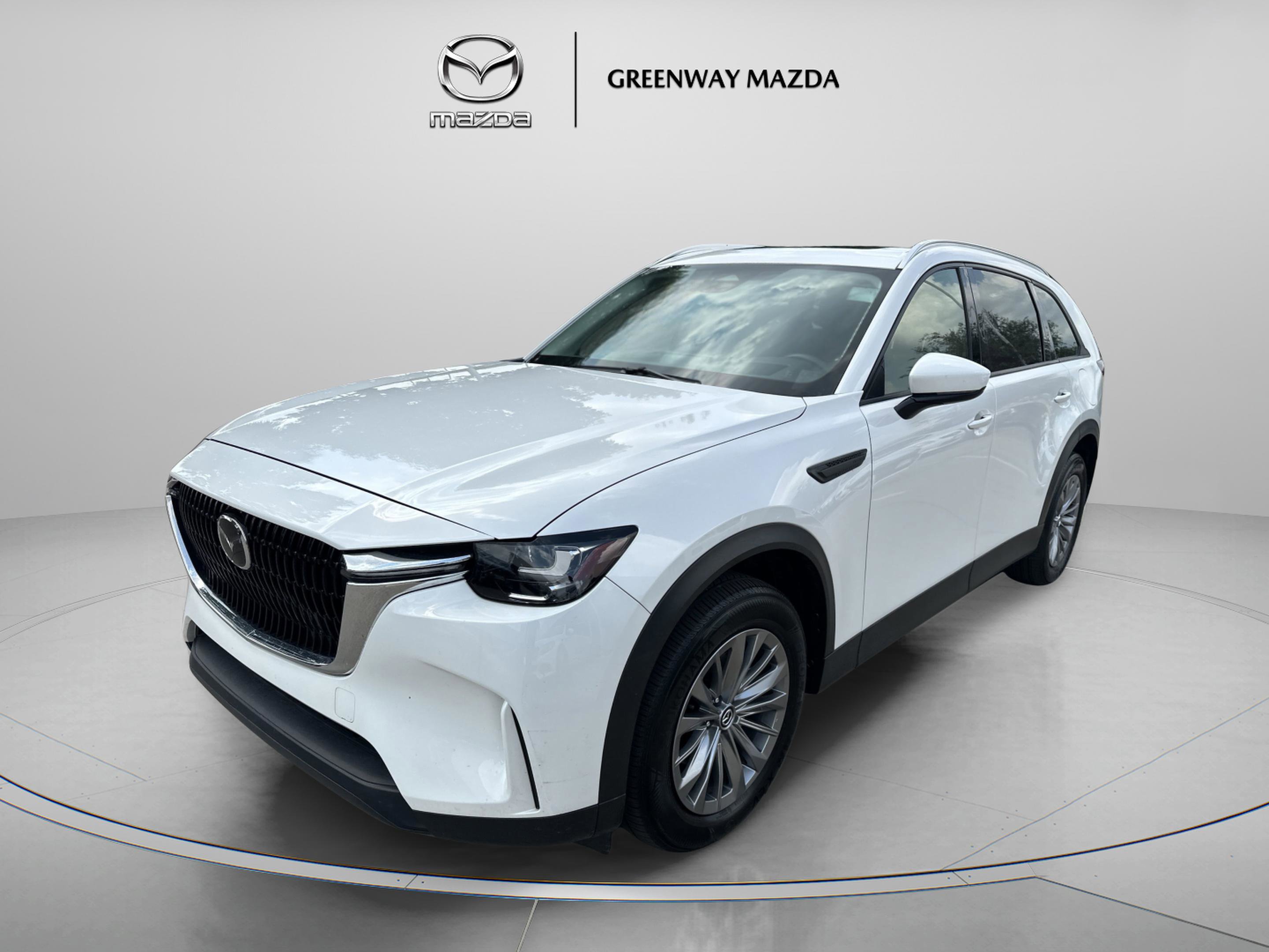 2024 Mazda CX-90 Preferred Plus photo 3