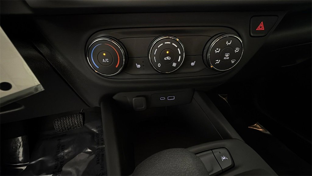 2025 Chevrolet Trax LS photo 20