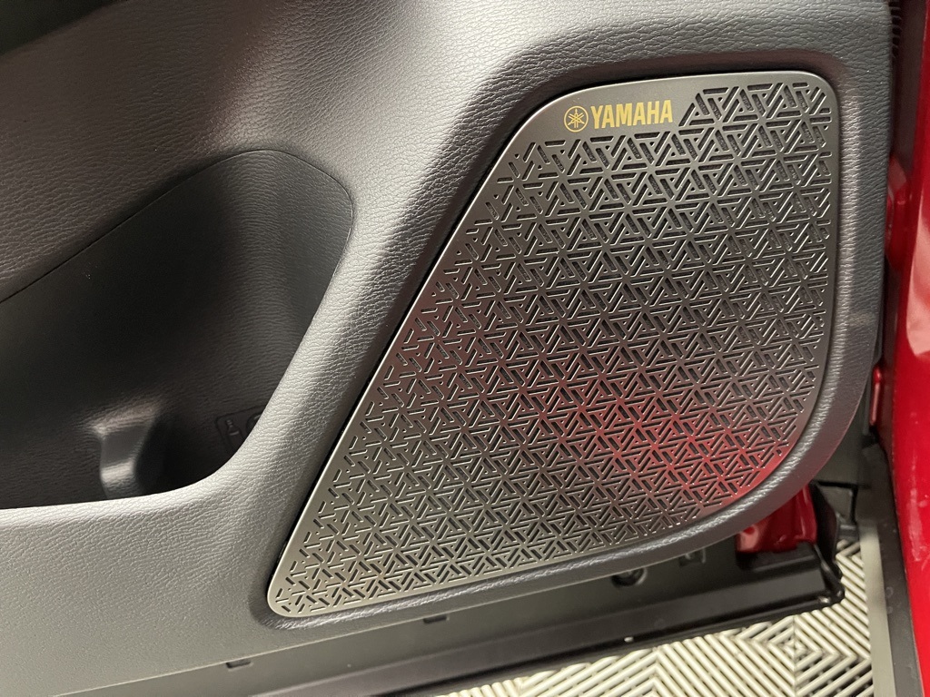 2025 Mitsubishi Outlander SE photo 18