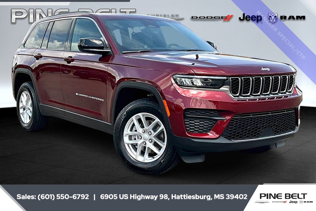 2025 Jeep Grand Cherokee Laredo's photo