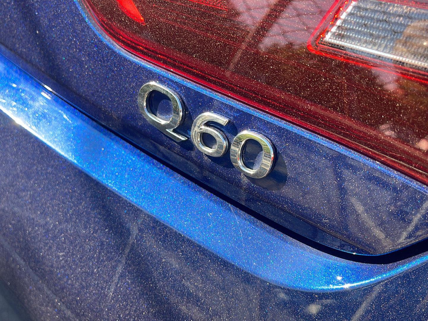 2018 Infiniti Q60 3.0t Luxe photo 5