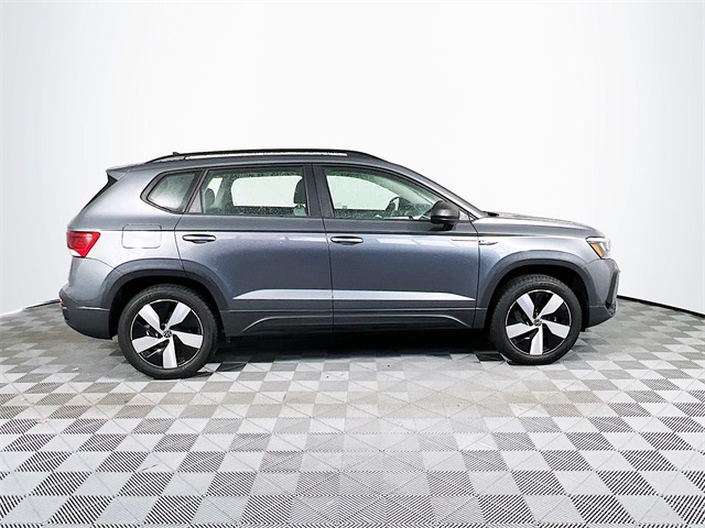 2024 Volkswagen Taos S photo 4