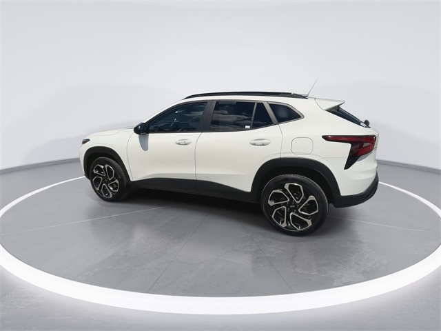2025 Chevrolet Trax photo 6