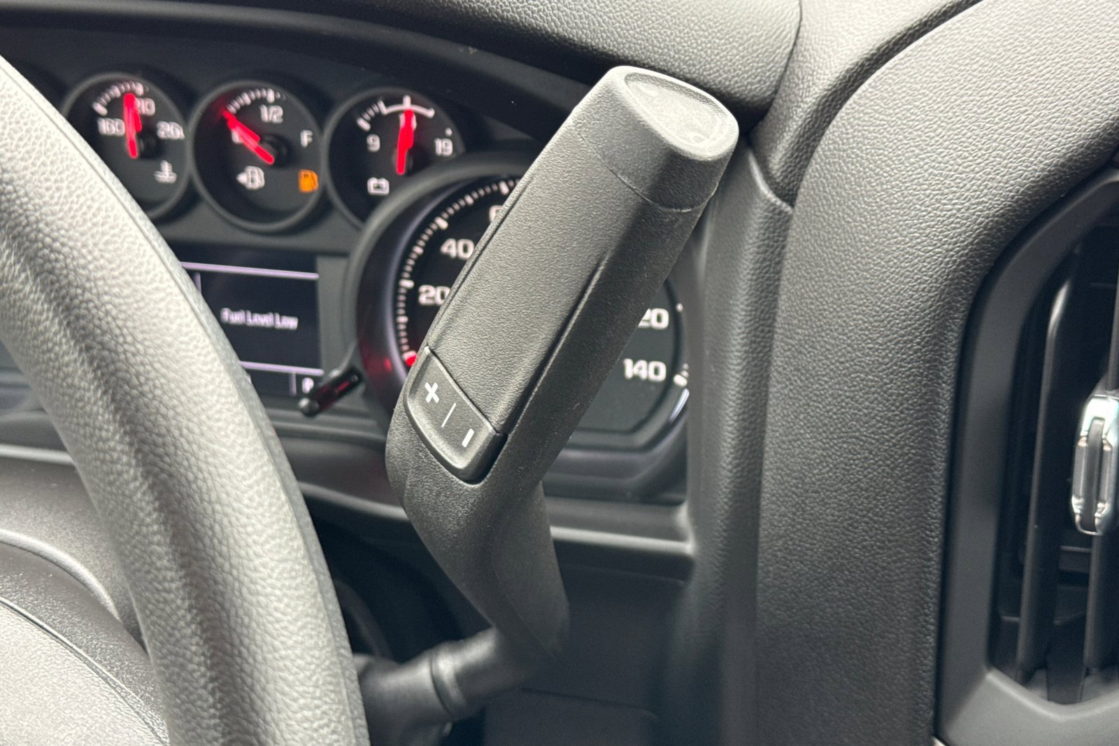 2025 Chevrolet Silverado 1500 Custom photo 20