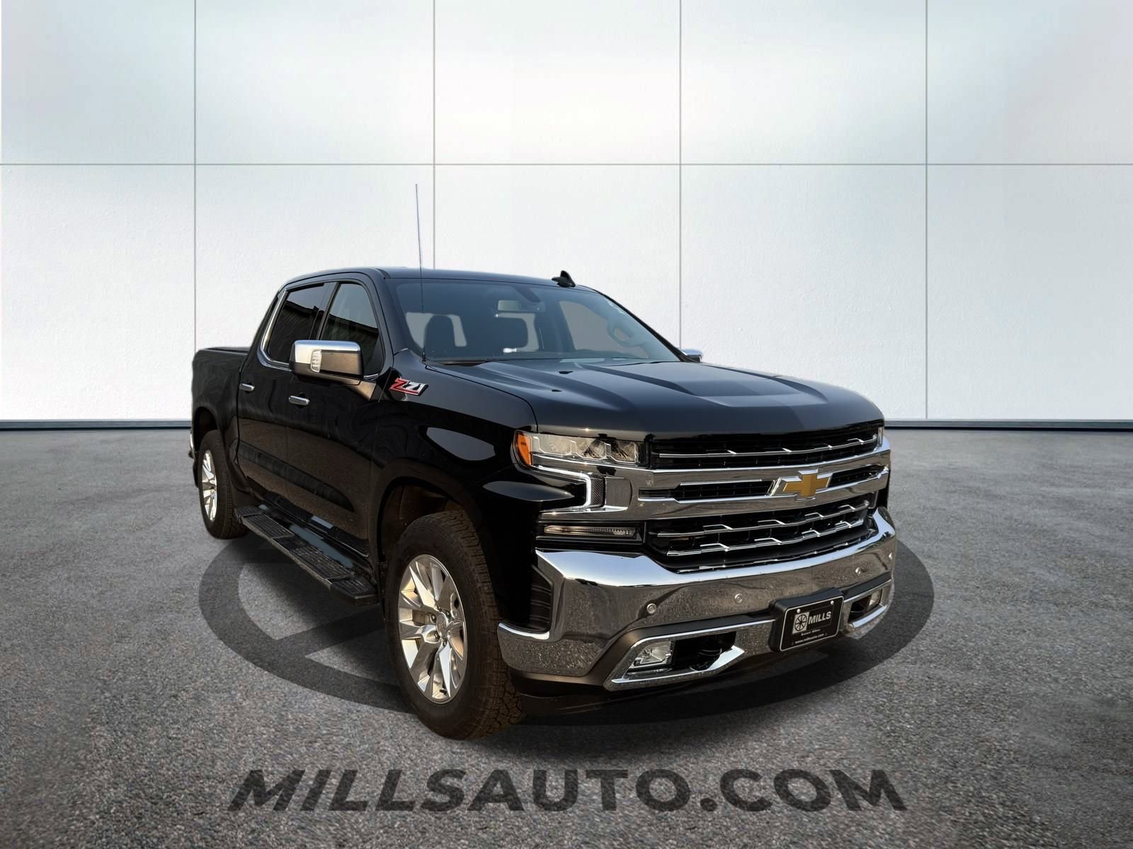 2022 Chevrolet Silverado 1500 LTZ photo 2