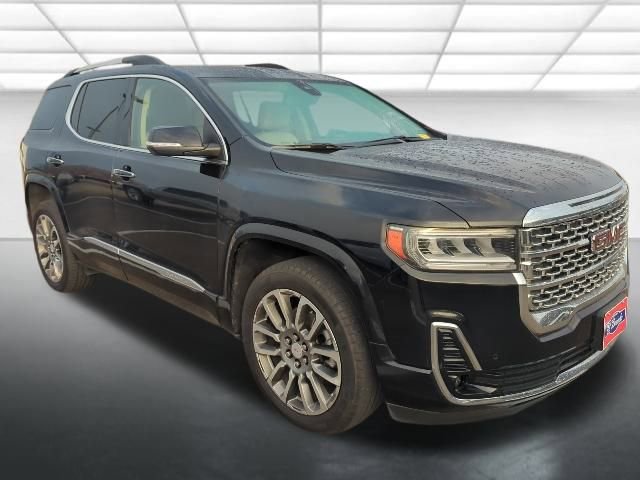 2023 GMC Acadia Denali's photo