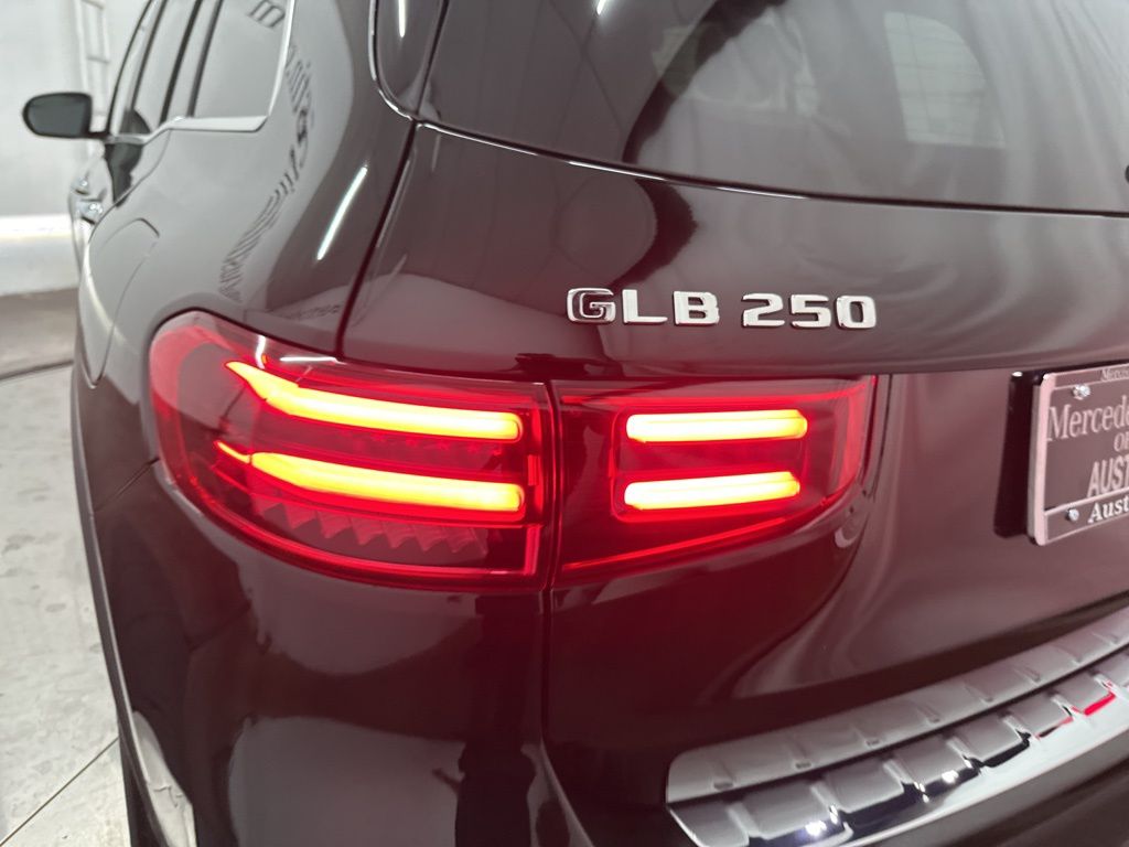 2026 Mercedes Benz GLB 250 4MATIC photo 27