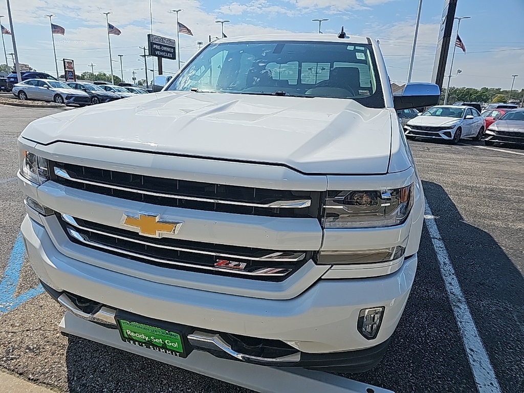 Used 2018 Chevrolet Silverado 1500 LTZ with VIN 3GCUKSEJ0JG300515 for sale in Kansas City