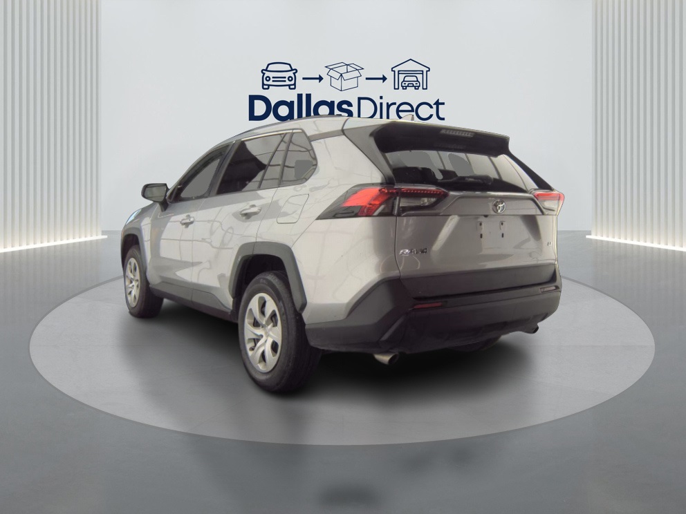 2021 Toyota RAV4 LE photo 8