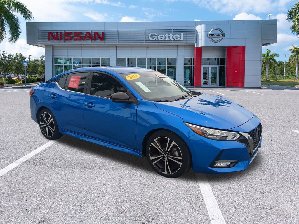 2023 Nissan Sentra SR photo 3