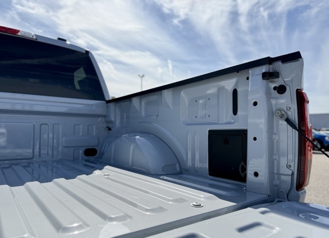 2025 Ford F-150 STX photo 8